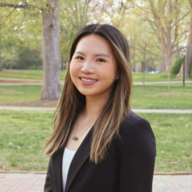 Sophia Zou headshot